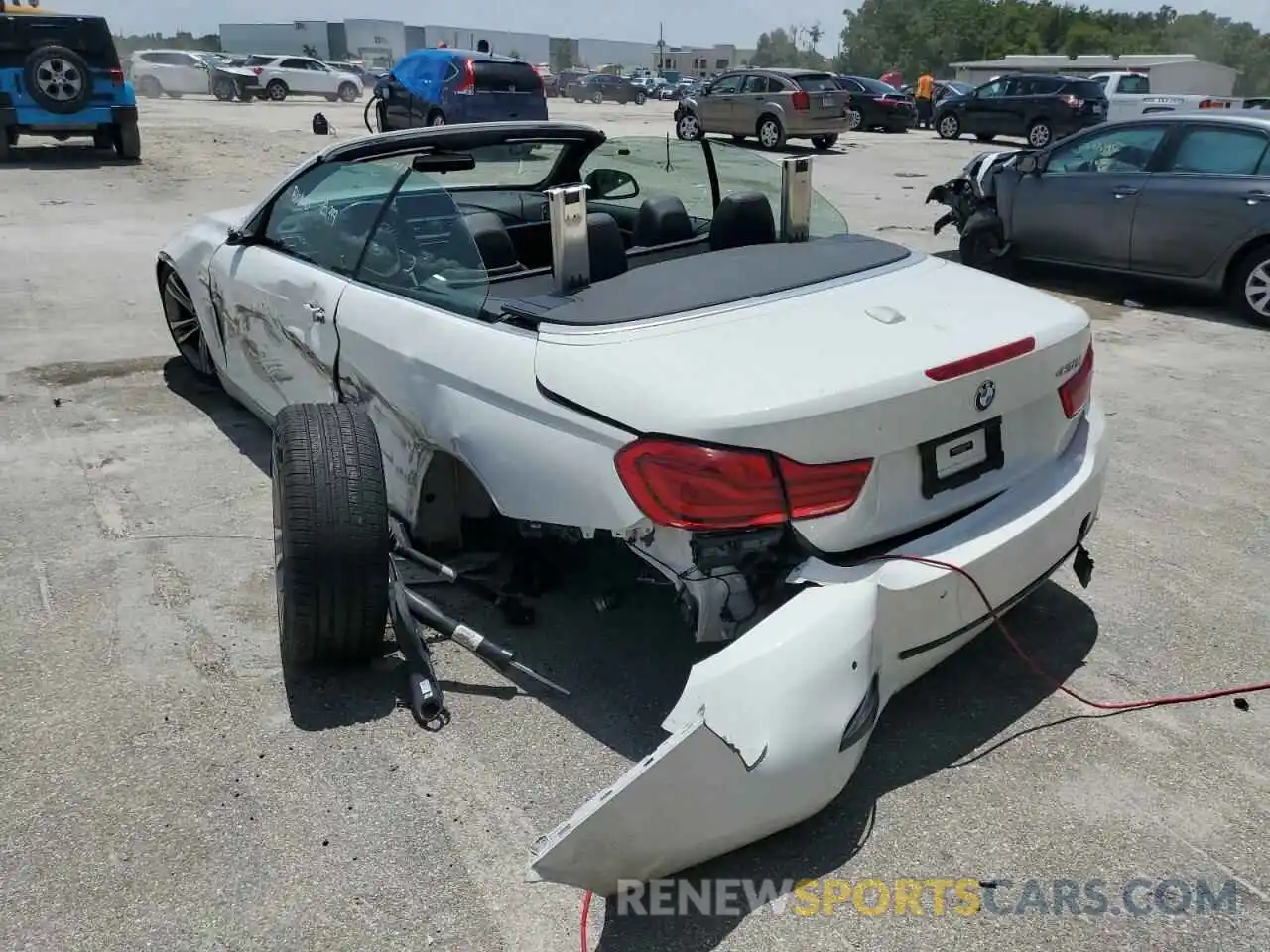 3 Photograph of a damaged car WBA4Z1C50KEE44523 BMW 4 SERIES 2019