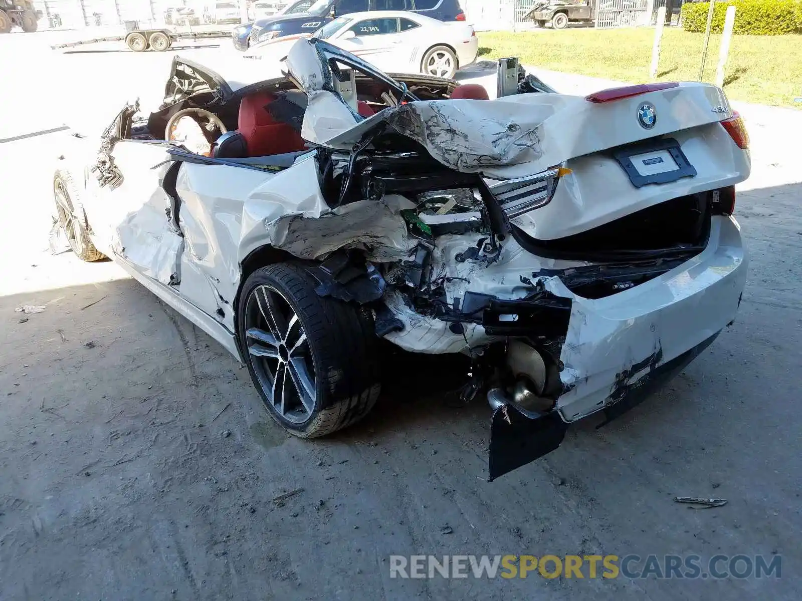 3 Фотография поврежденного автомобиля WBA4Z1C54KEE51295 BMW 4 SERIES 2019