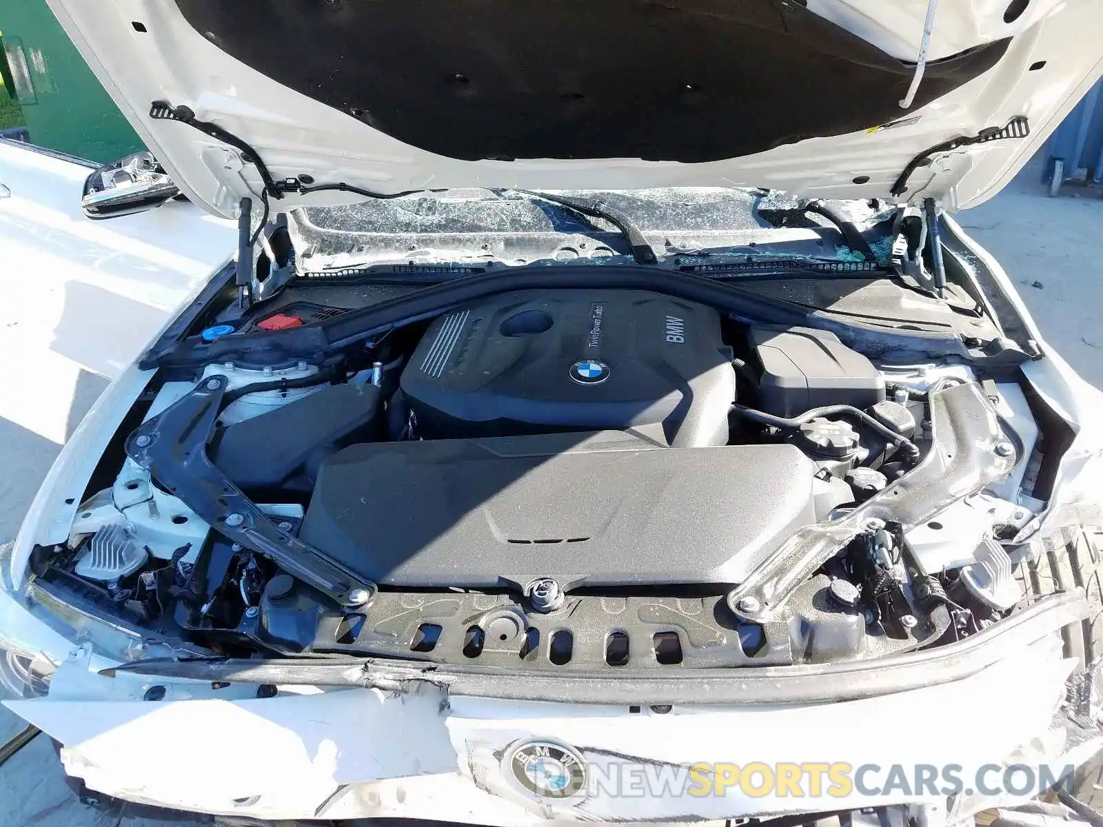 7 Фотография поврежденного автомобиля WBA4Z1C54KEE51295 BMW 4 SERIES 2019