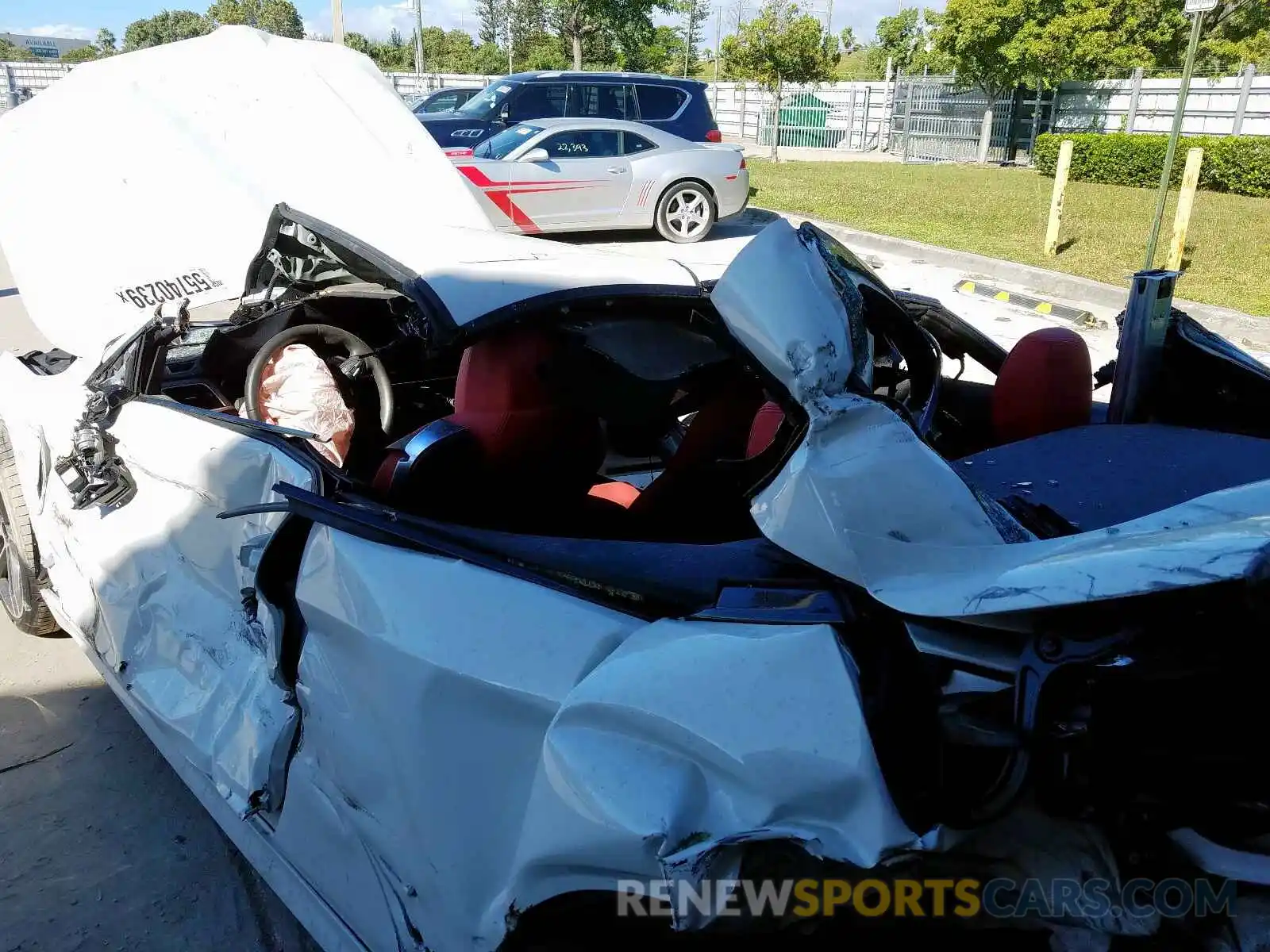 9 Фотография поврежденного автомобиля WBA4Z1C54KEE51295 BMW 4 SERIES 2019