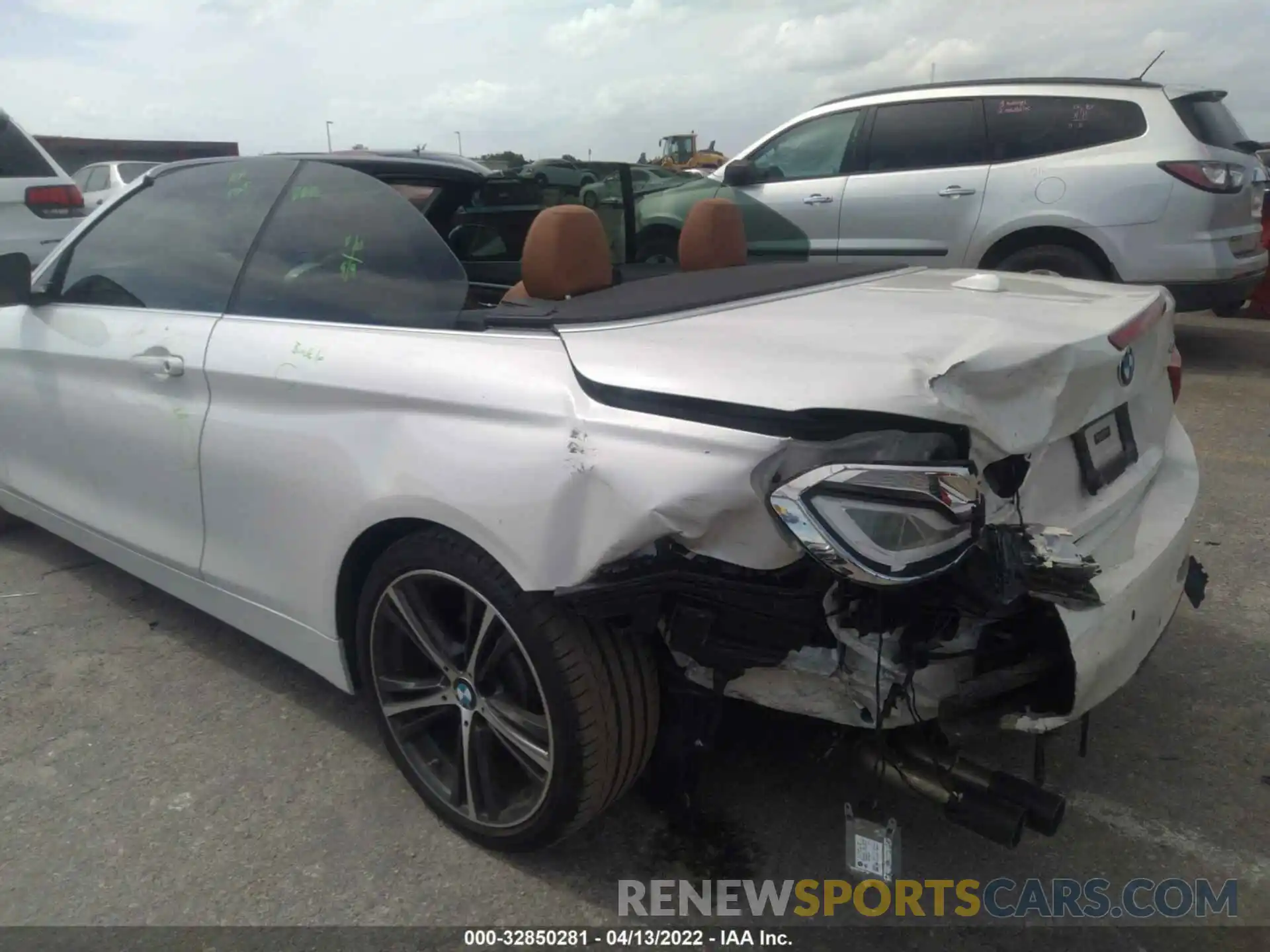 6 Photograph of a damaged car WBA4Z1C58KEE51882 BMW 4 SERIES 2019