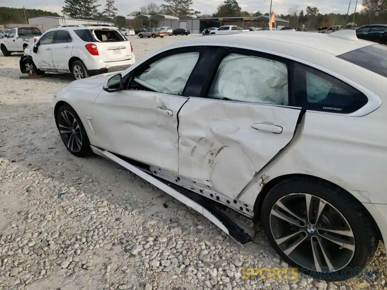 10 Photograph of a damaged car WBA4J1C01LBU68342 BMW 4 SERIES 2020