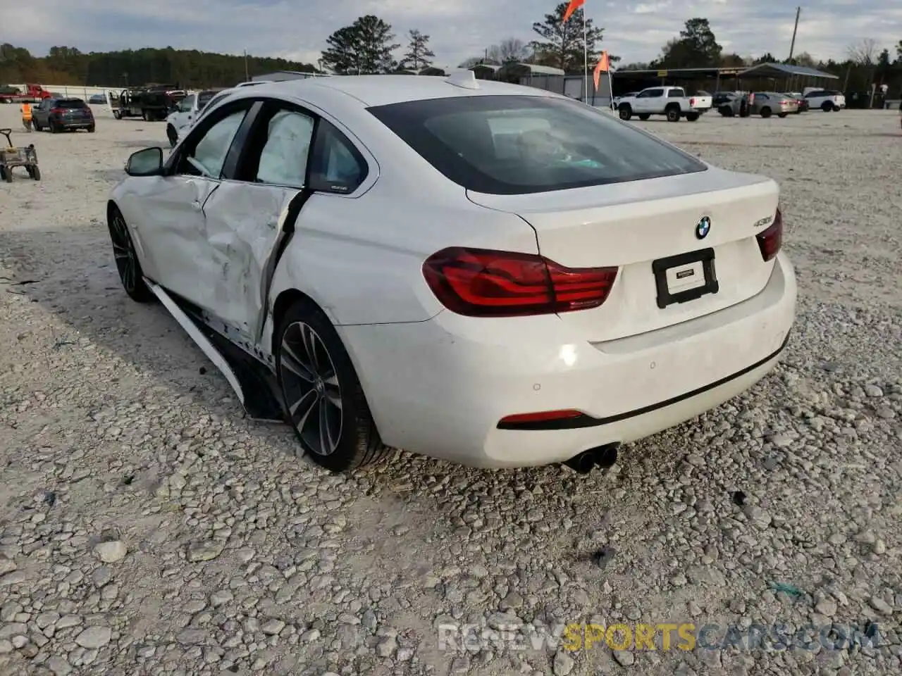 3 Photograph of a damaged car WBA4J1C01LBU68342 BMW 4 SERIES 2020