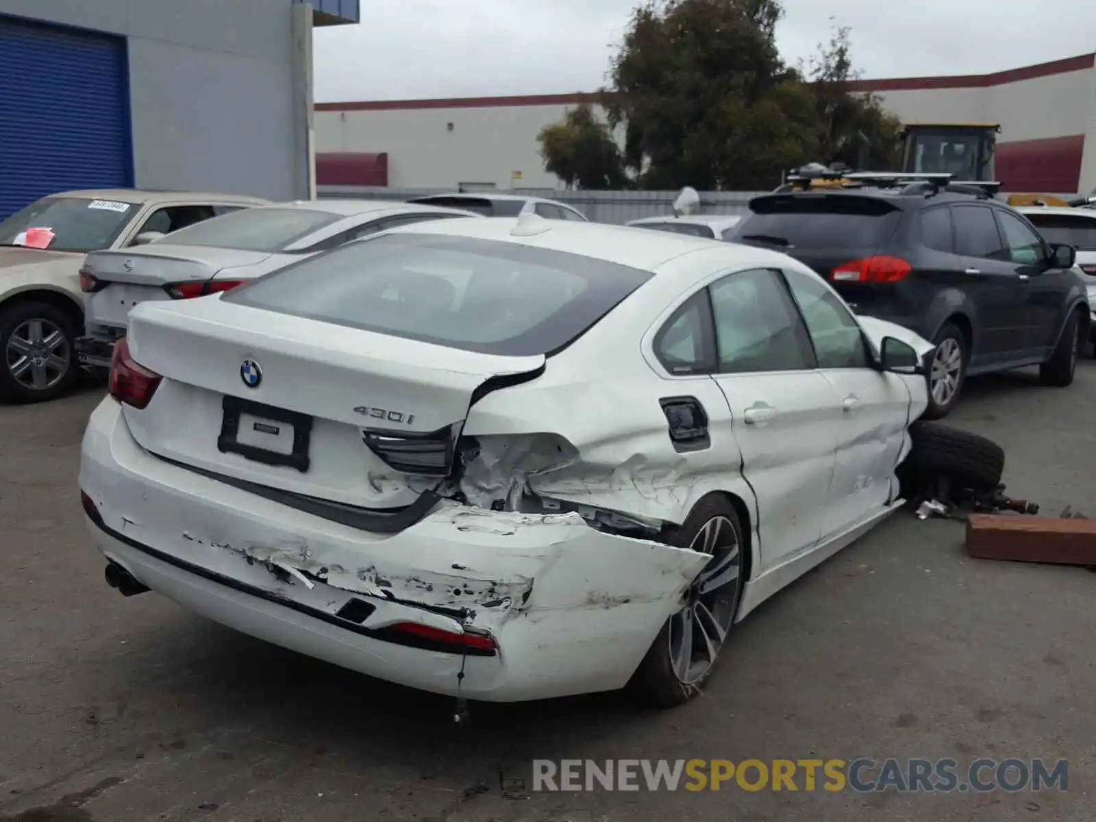 4 Фотография поврежденного автомобиля WBA4J1C01LCD72210 BMW 4 SERIES 2020