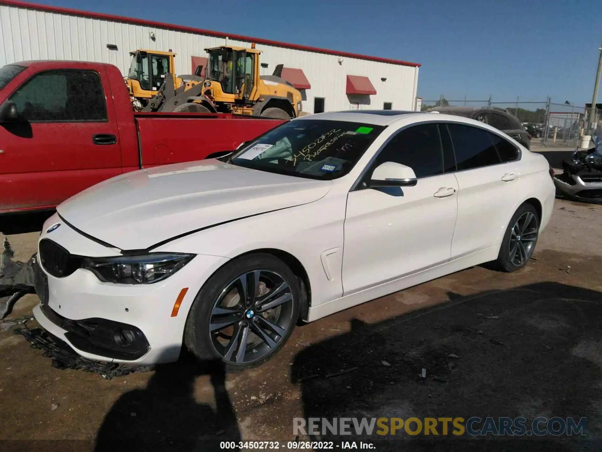 2 Photograph of a damaged car WBA4J1C02LBU67524 BMW 4 SERIES 2020