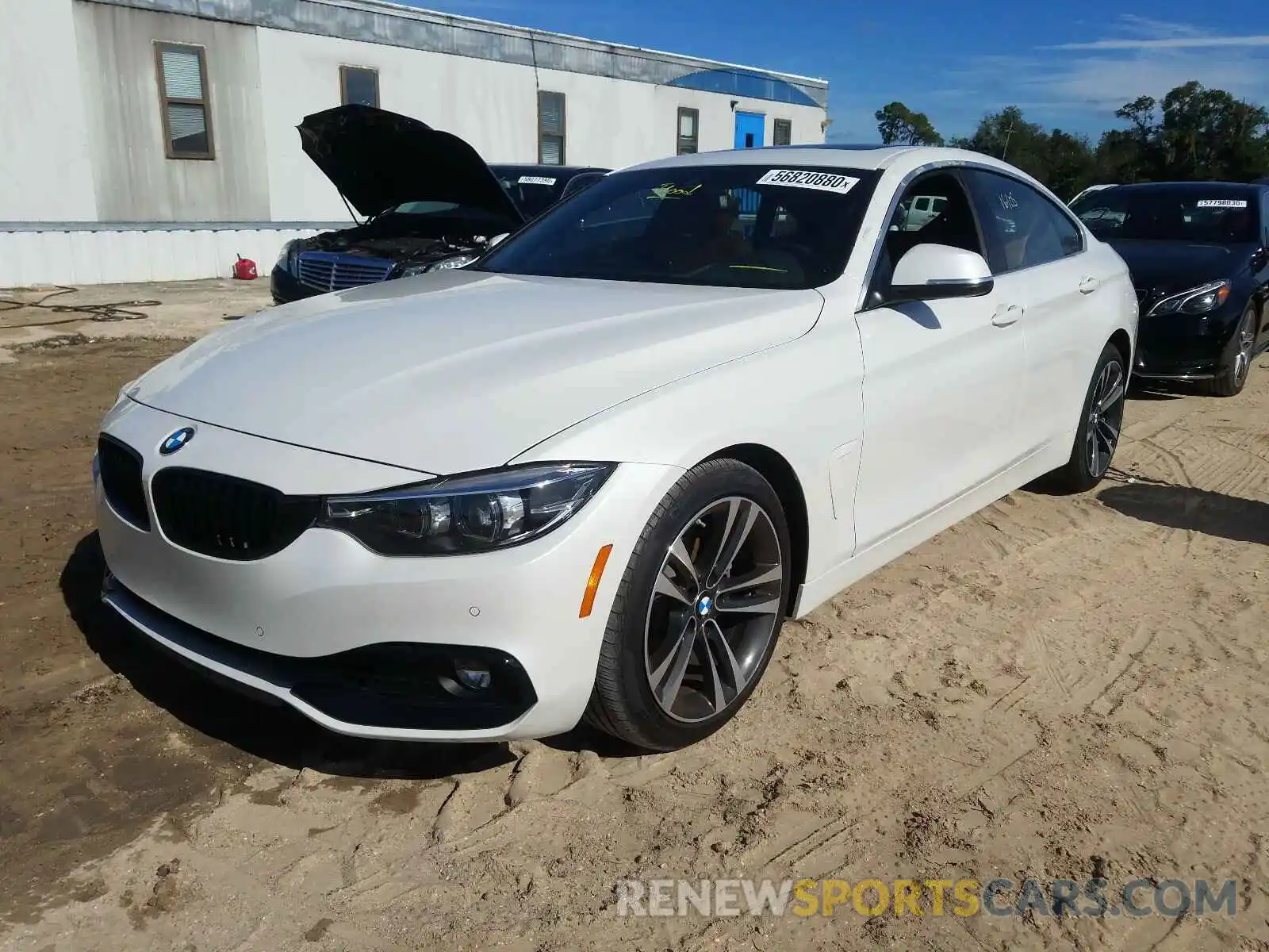 2 Photograph of a damaged car WBA4J1C02LBU68186 BMW 4 SERIES 2020