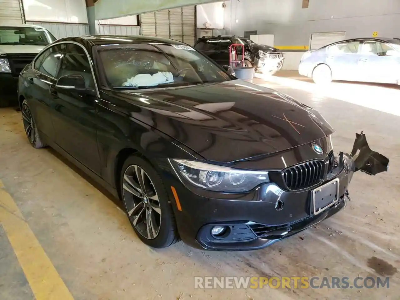 1 Photograph of a damaged car WBA4J1C02LCE12889 BMW 4 SERIES 2020