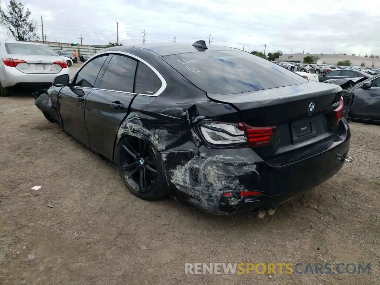 3 Photograph of a damaged car WBA4J1C03LCD77425 BMW 4 SERIES 2020