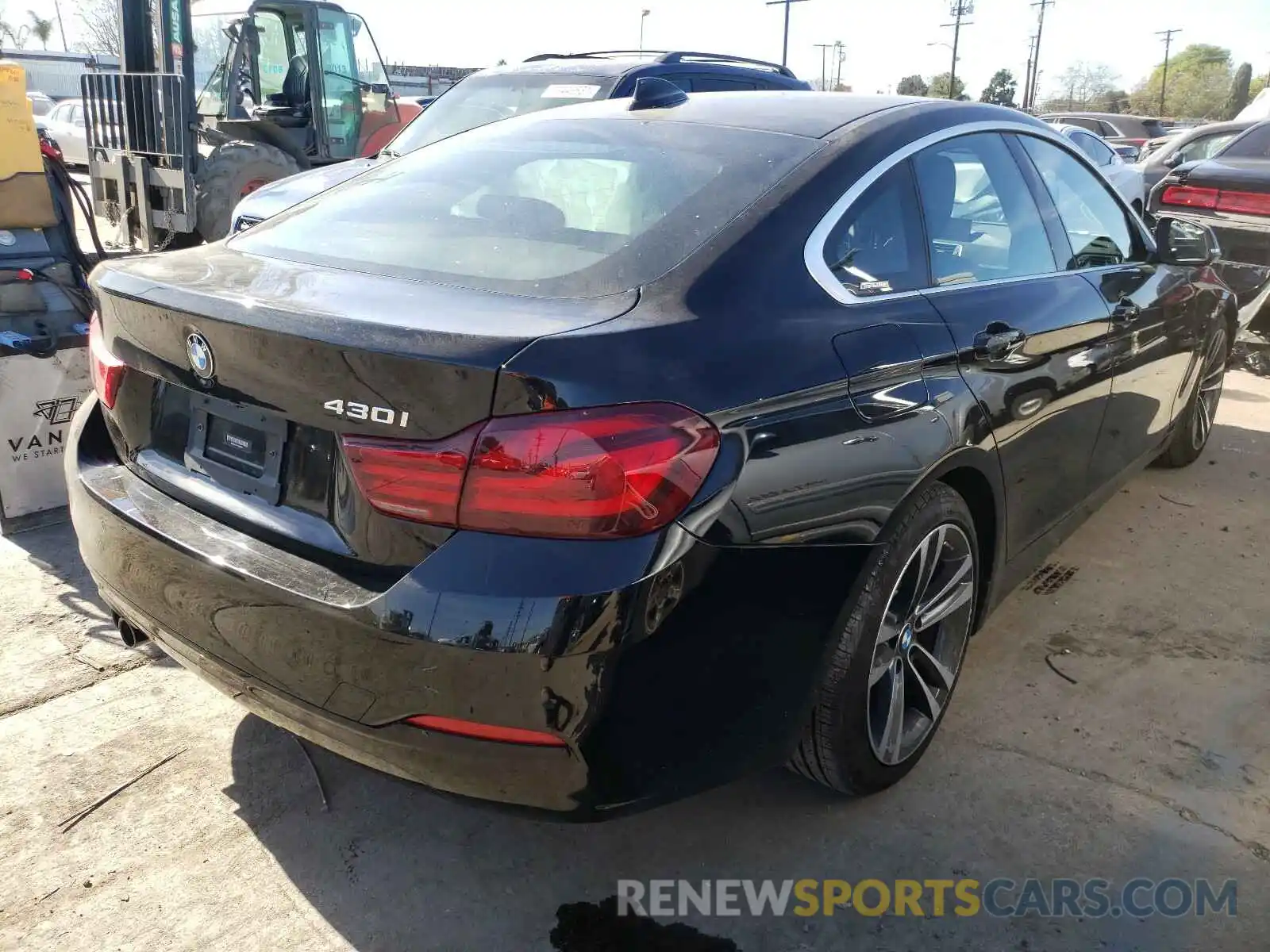 4 Photograph of a damaged car WBA4J1C04LCE59647 BMW 4 SERIES 2020