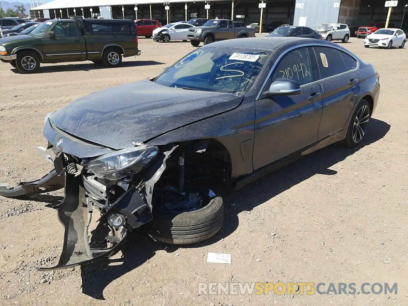 2 Photograph of a damaged car WBA4J1C05LCE02552 BMW 4 SERIES 2020