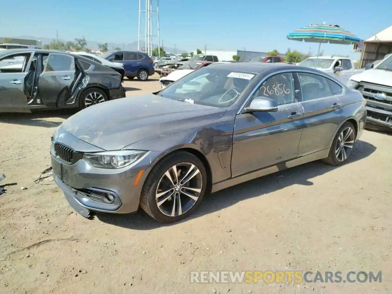 2 Фотография поврежденного автомобиля WBA4J1C08LCE64186 BMW 4 SERIES 2020