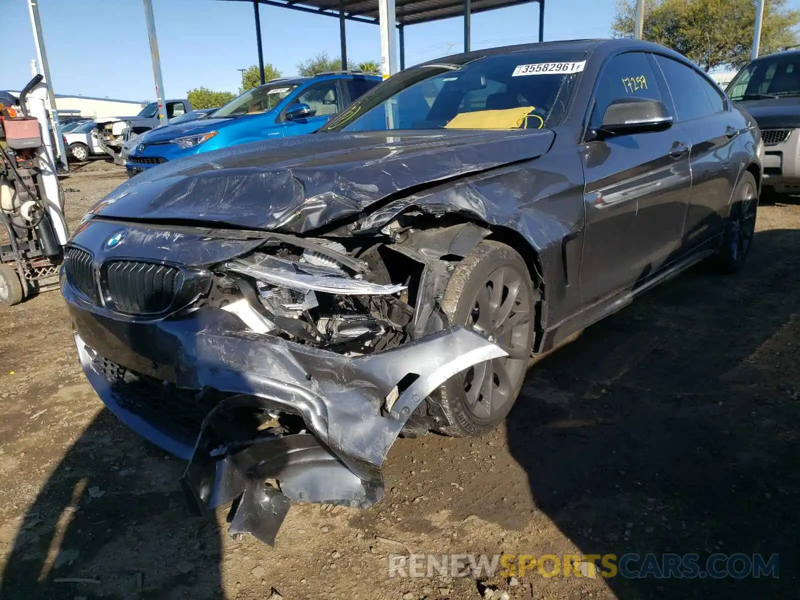 2 Фотография поврежденного автомобиля WBA4J5C01LBU79249 BMW 4 SERIES 2020