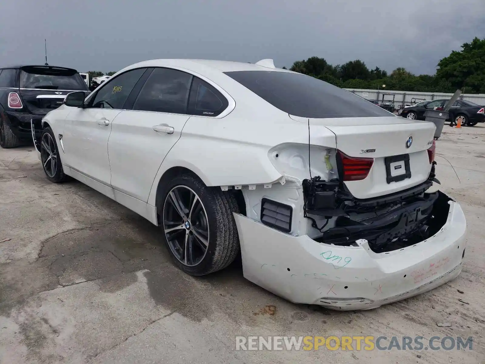 3 Photograph of a damaged car WBA4J7C05LBV99681 BMW 4 SERIES 2020