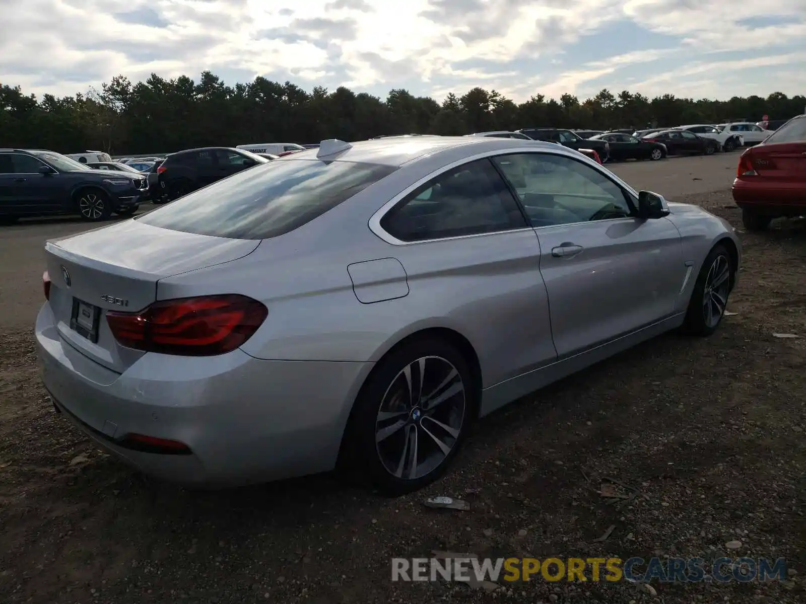 4 Photograph of a damaged car WBA4W3C01LFJ18876 BMW 4 SERIES 2020