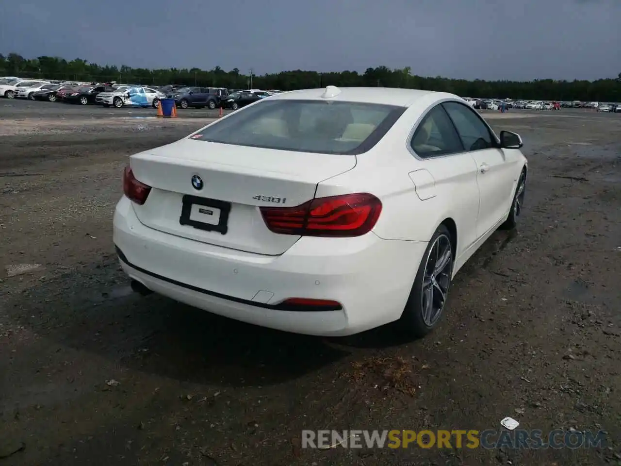 4 Photograph of a damaged car WBA4W3C02LAG91558 BMW 4 SERIES 2020