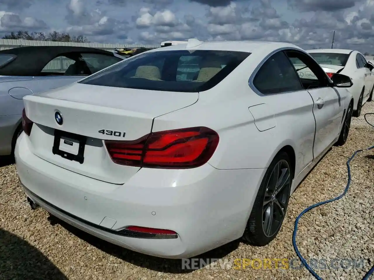 4 Photograph of a damaged car WBA4W3C06LFH16643 BMW 4 SERIES 2020