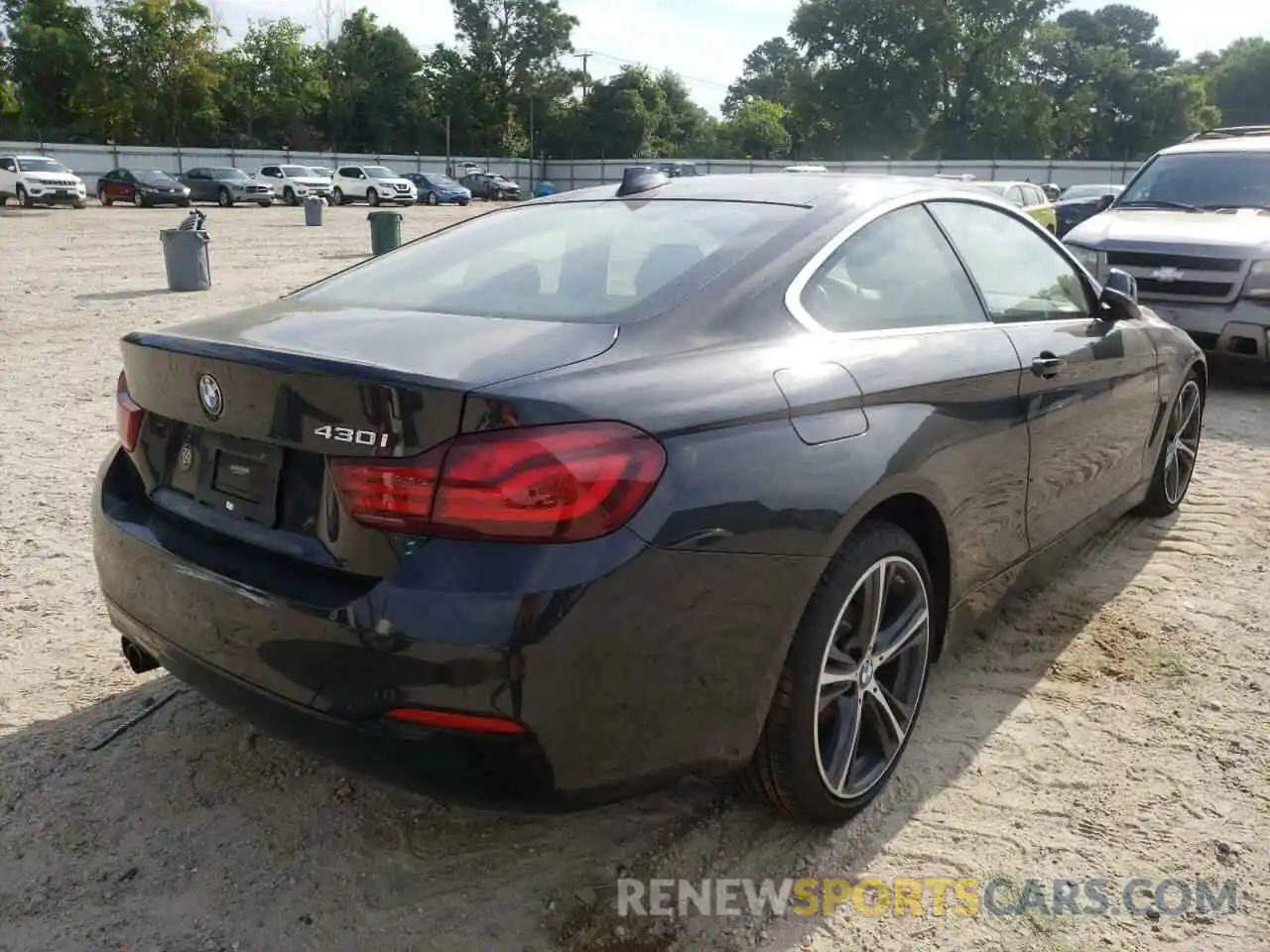 4 Photograph of a damaged car WBA4W3C09LFH16751 BMW 4 SERIES 2020