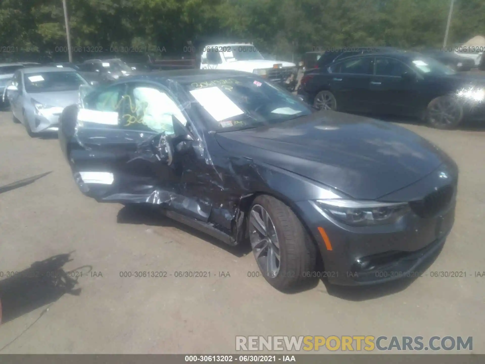 1 Photograph of a damaged car WBA4W5C04LFJ06457 BMW 4 SERIES 2020