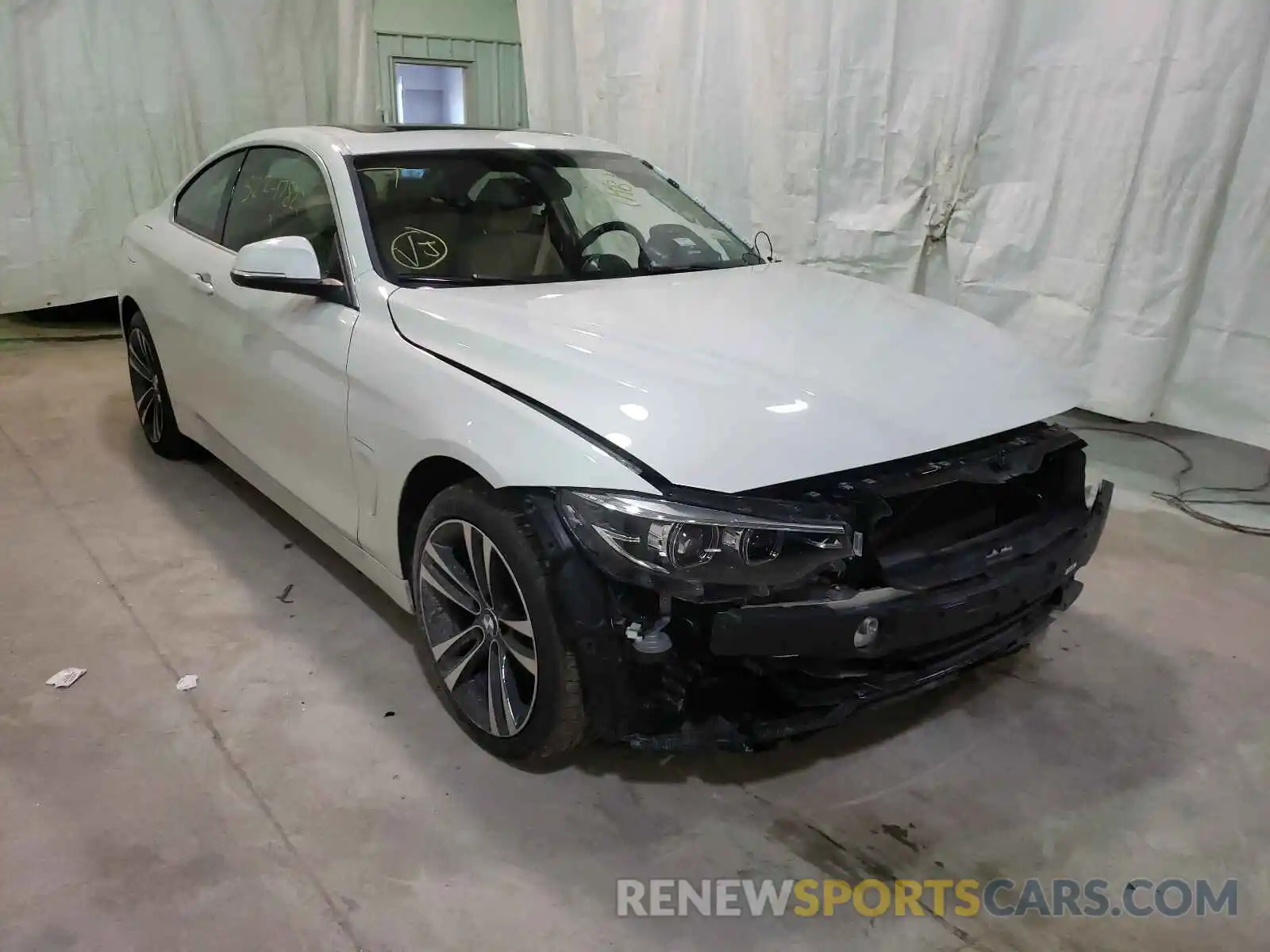 1 Фотография поврежденного автомобиля WBA4W5C07LFJ06470 BMW 4 SERIES 2020