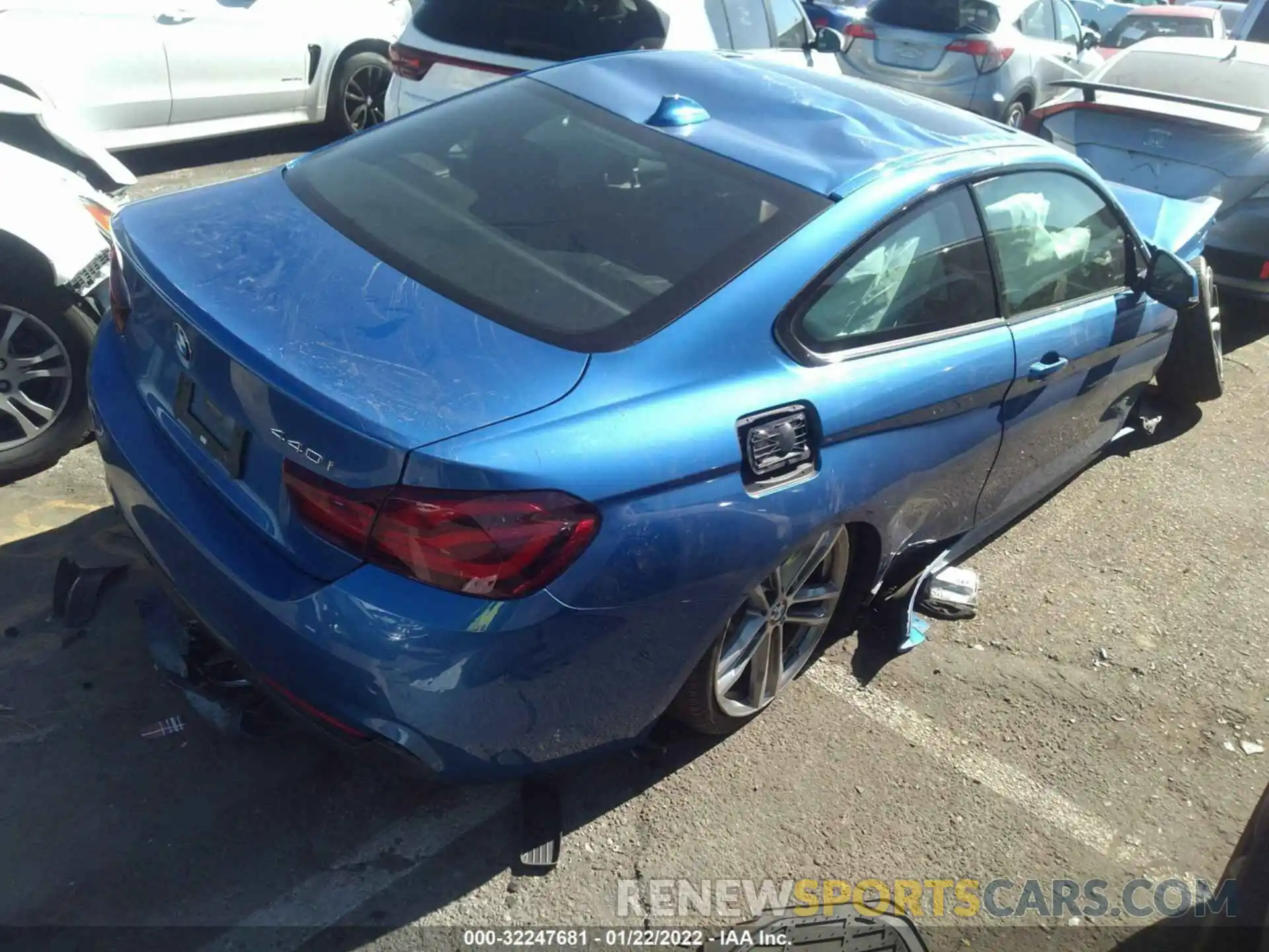 4 Photograph of a damaged car WBA4W7C06LFH56969 BMW 4 SERIES 2020