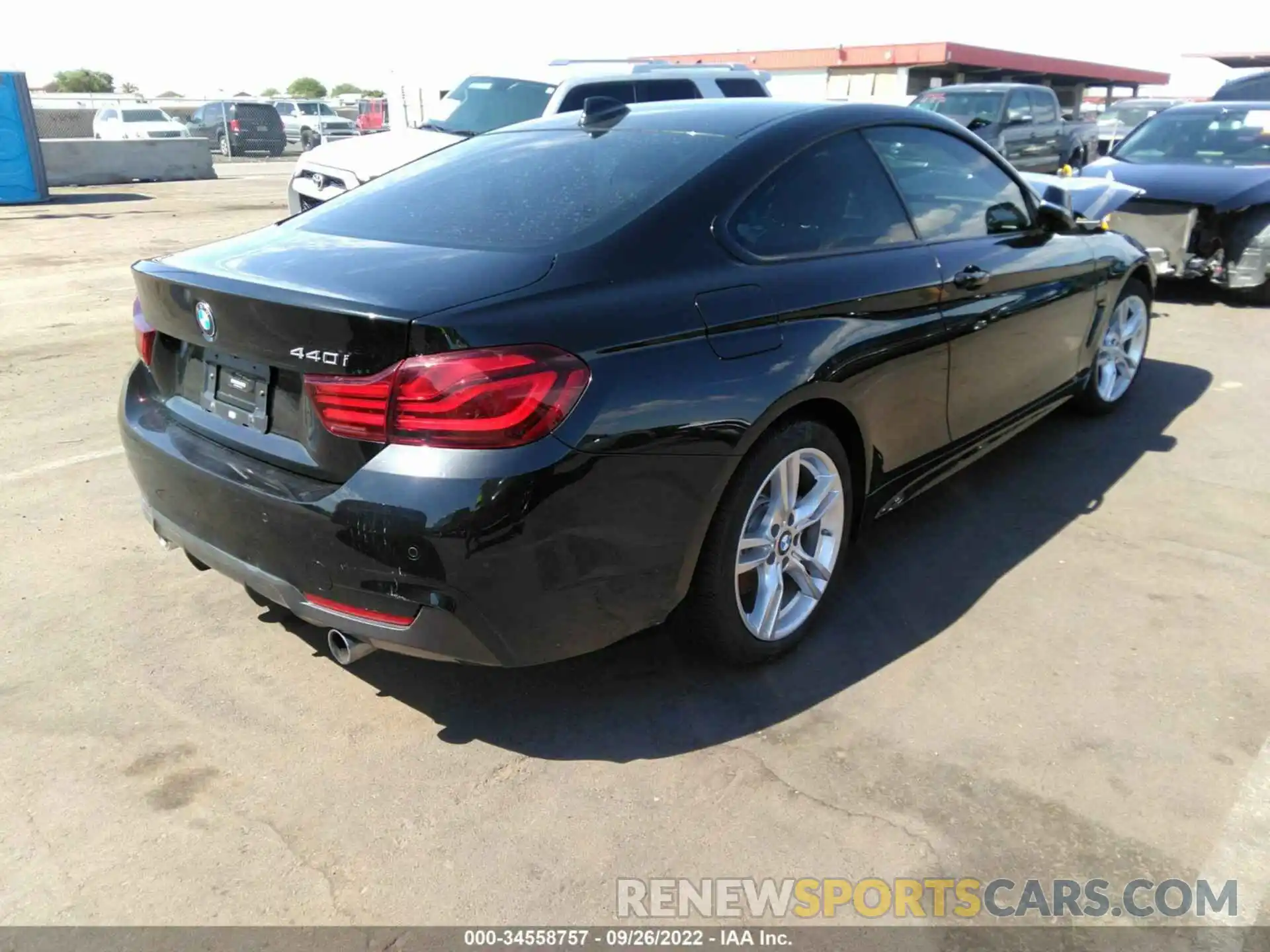 4 Photograph of a damaged car WBA4W7C09LFH15672 BMW 4 SERIES 2020