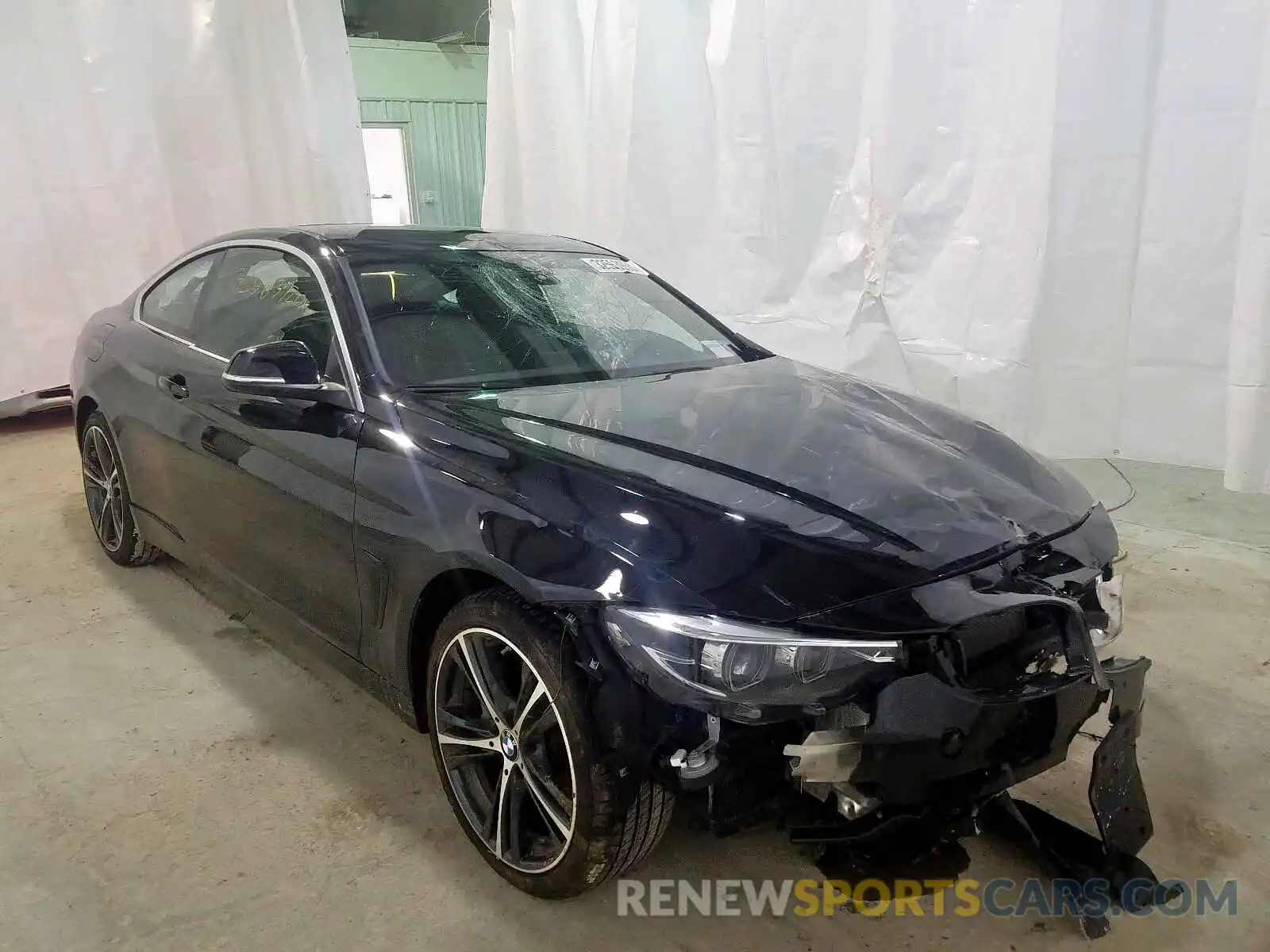 1 Фотография поврежденного автомобиля WBA4W9C01LAG90100 BMW 4 SERIES 2020