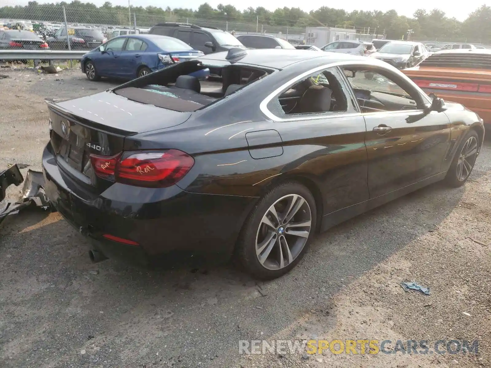 4 Photograph of a damaged car WBA4W9C05LFH12697 BMW 4 SERIES 2020