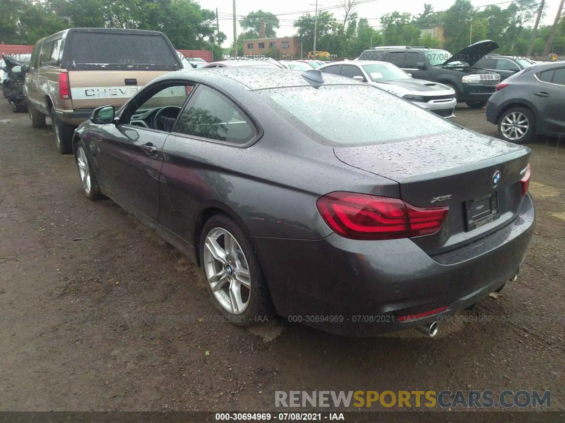 3 Photograph of a damaged car WBA4W9C06LFJ77036 BMW 4 SERIES 2020