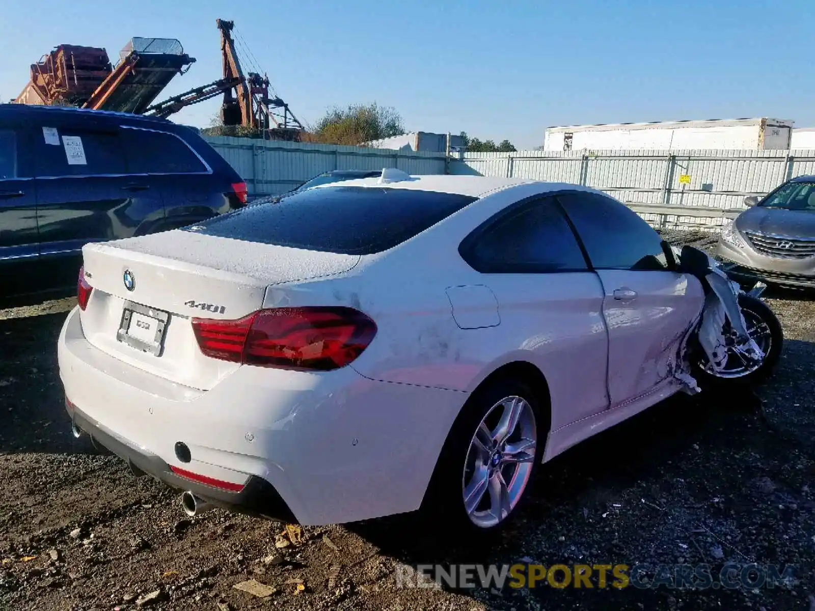 4 Photograph of a damaged car WBA4W9C08LFH13777 BMW 4 SERIES 2020