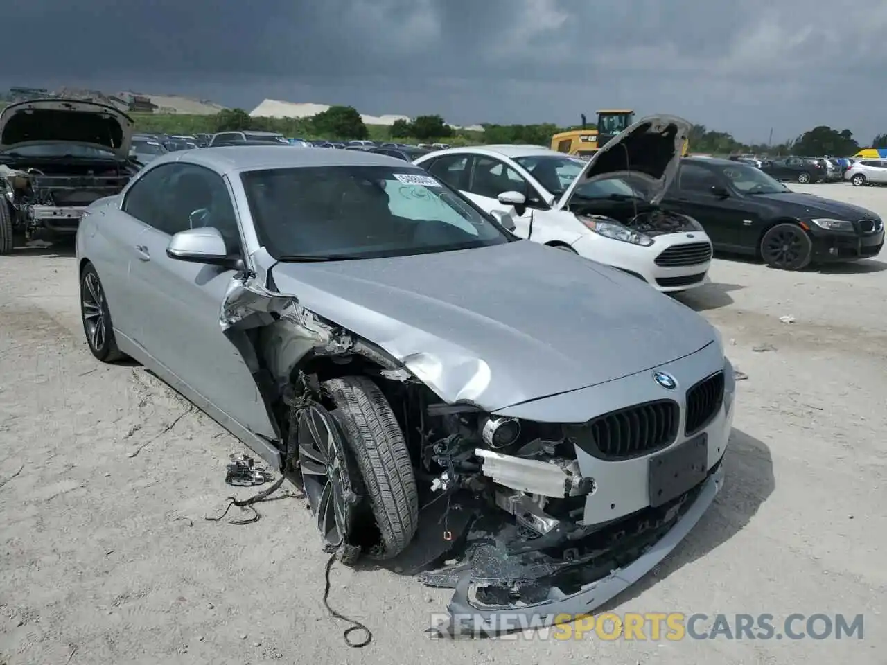 1 Photograph of a damaged car WBA4Z1C00L5N66561 BMW 4 SERIES 2020