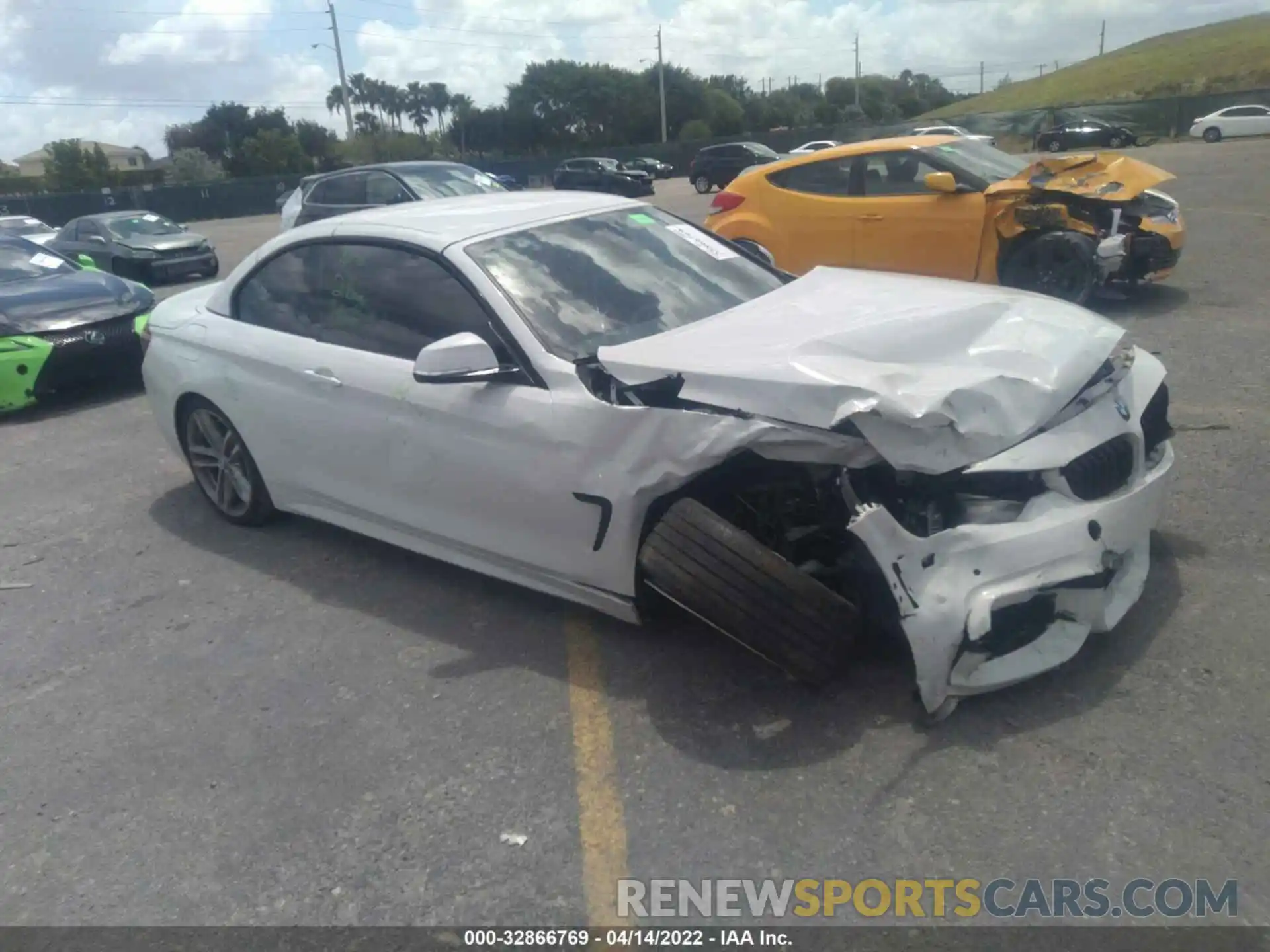 1 Photograph of a damaged car WBA4Z1C03L5N19430 BMW 4 SERIES 2020