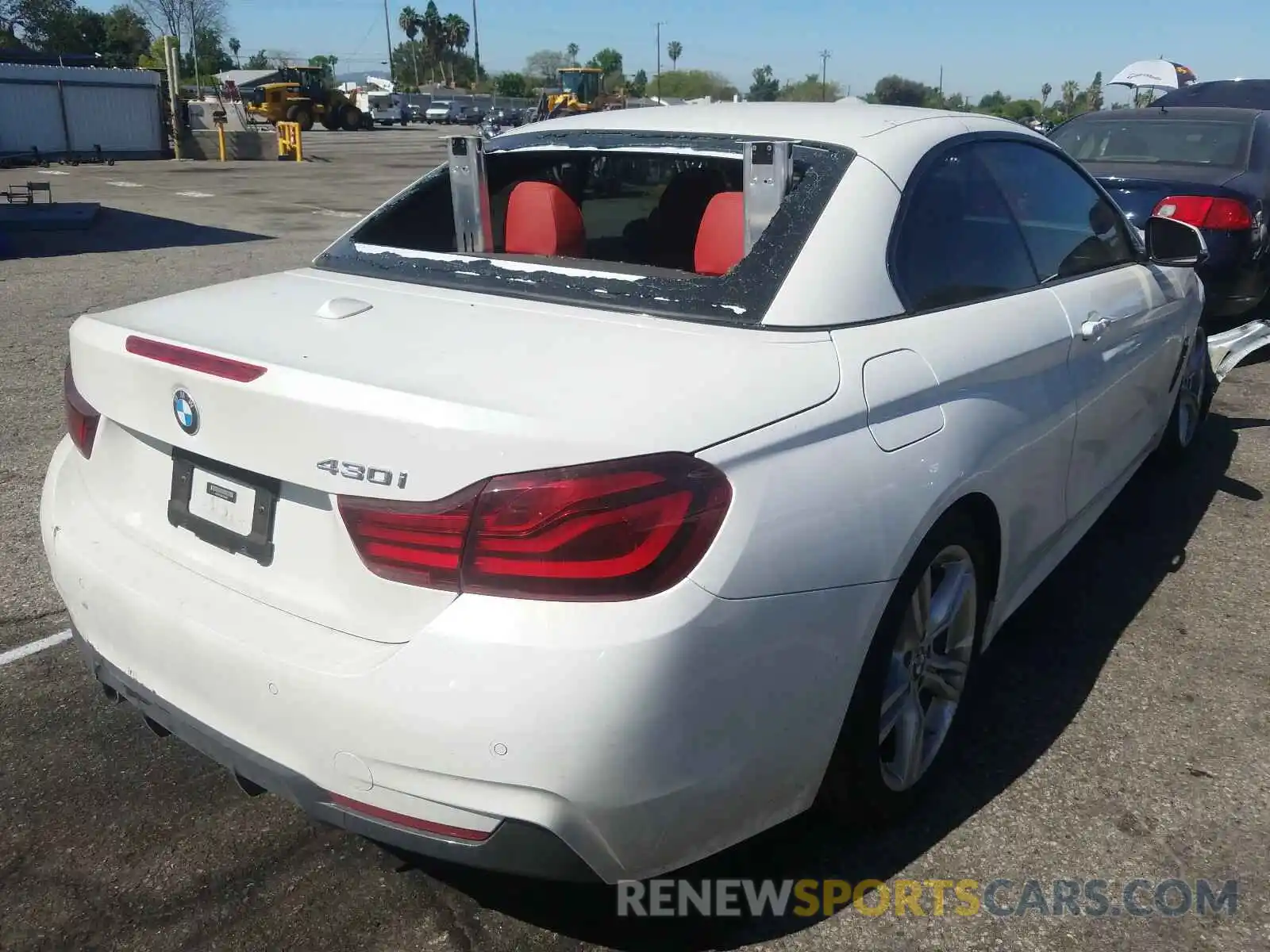 4 Photograph of a damaged car WBA4Z1C08L5N20668 BMW 4 SERIES 2020