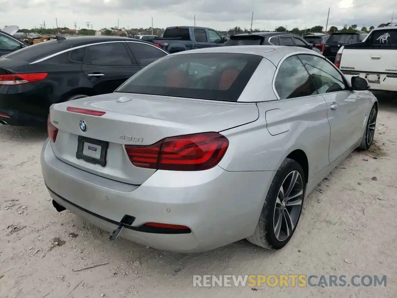 4 Photograph of a damaged car WBA4Z3C01L5N31118 BMW 4 SERIES 2020