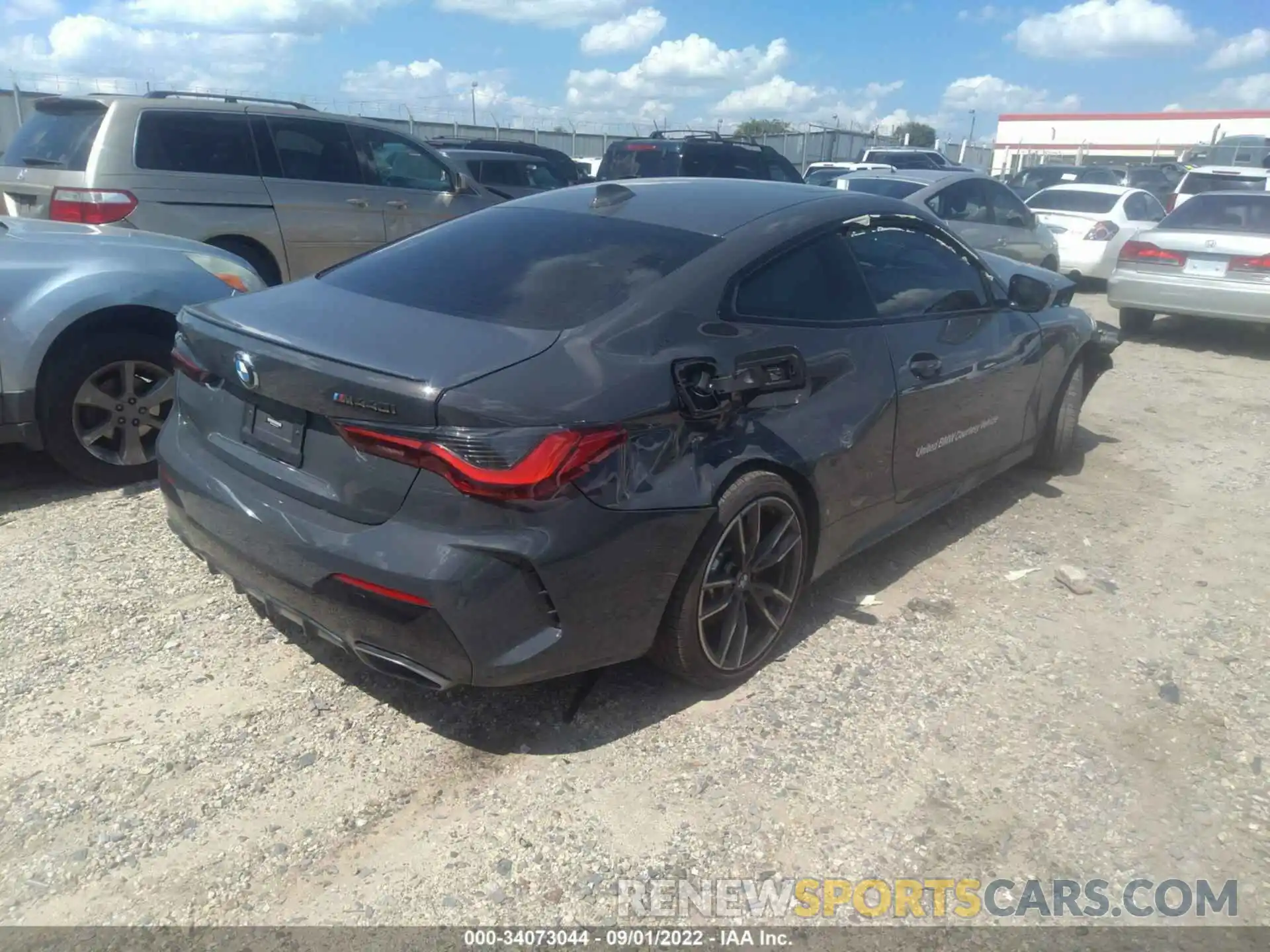 4 Photograph of a damaged car WBA13AR03MCG31835 BMW 4 SERIES 2021