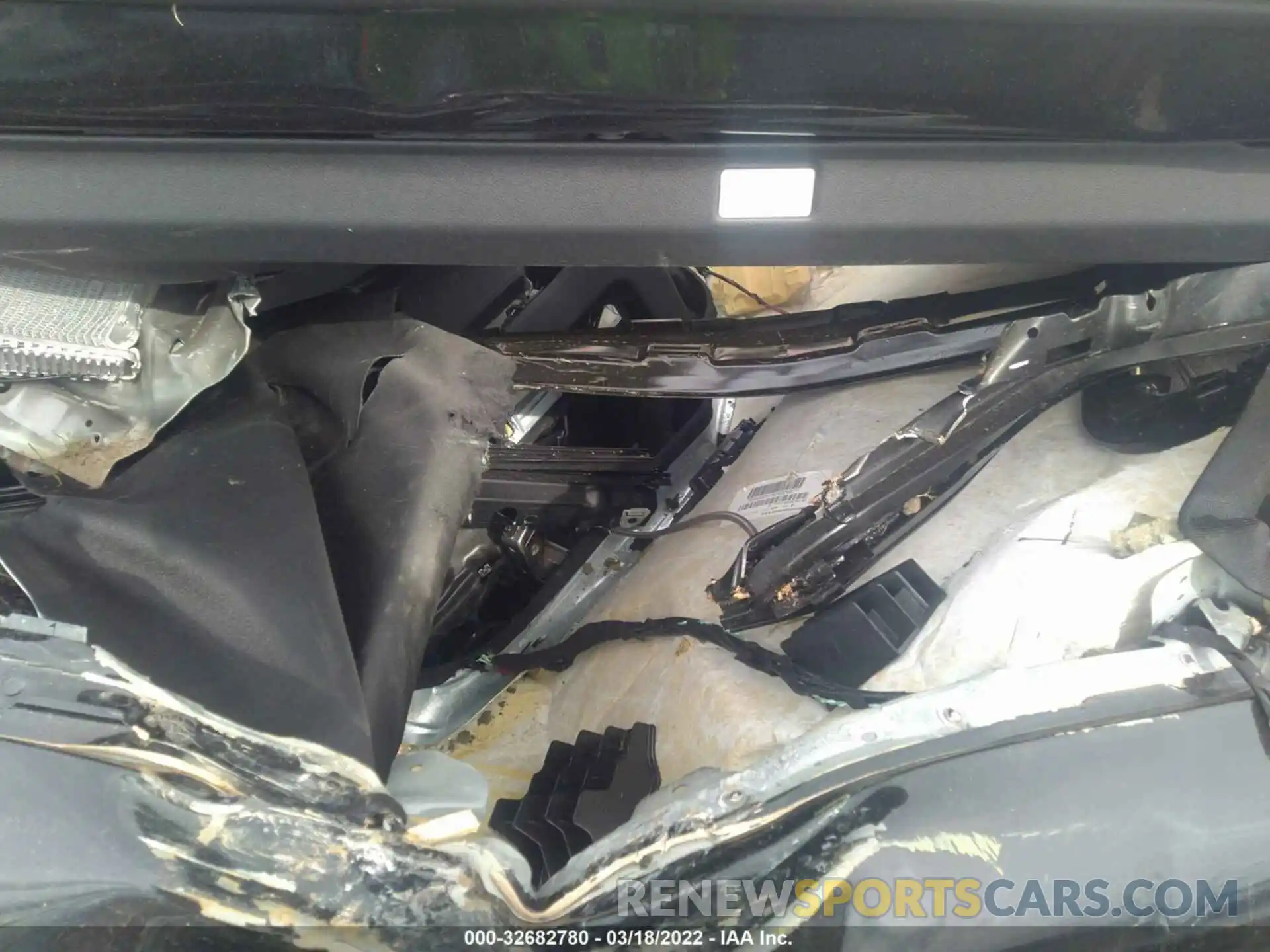 8 Photograph of a damaged car WBA13AR05MCG28516 BMW 4 SERIES 2021