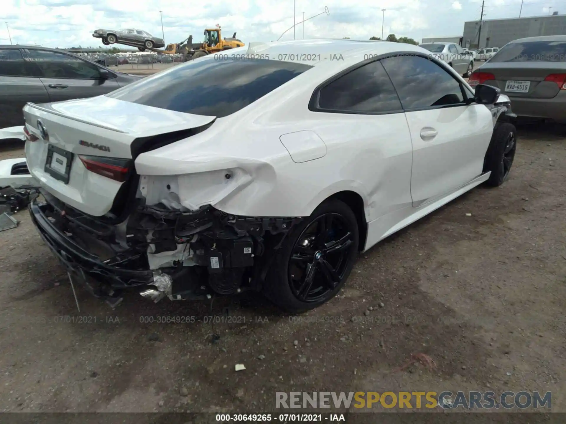 4 Photograph of a damaged car WBA13AR06MCF83103 BMW 4 SERIES 2021