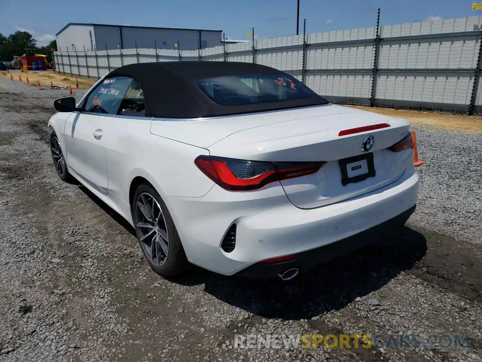 3 Photograph of a damaged car WBA23AT04MCG36975 BMW 4 SERIES 2021