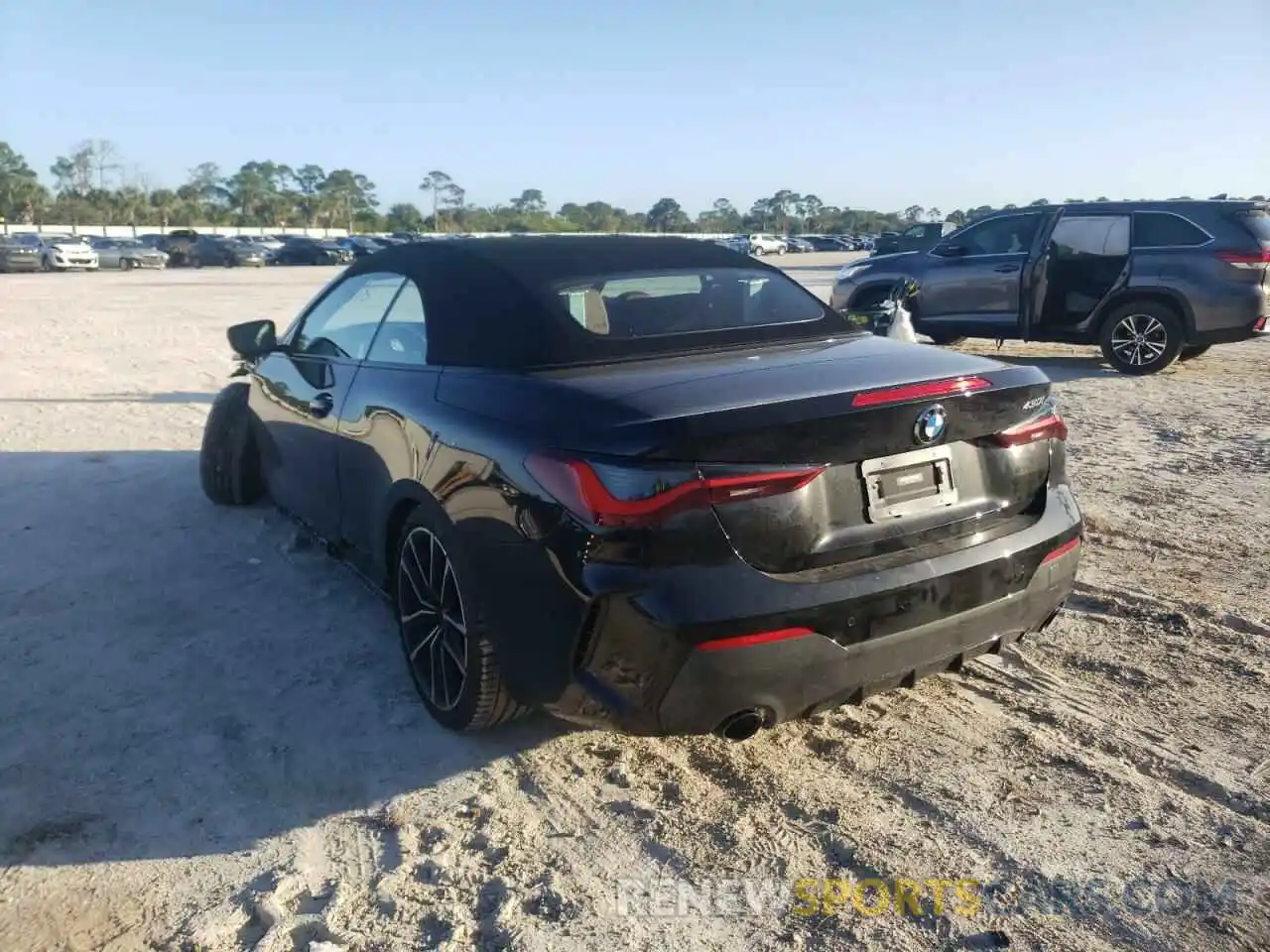 3 Photograph of a damaged car WBA23AT05MCH22487 BMW 4 SERIES 2021