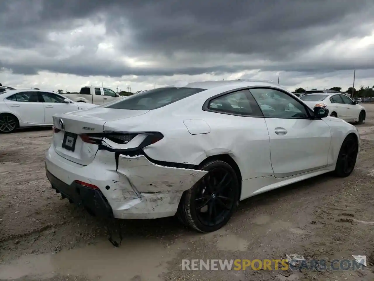 4 Photograph of a damaged car WBA53AP00MCF57522 BMW 4 SERIES 2021