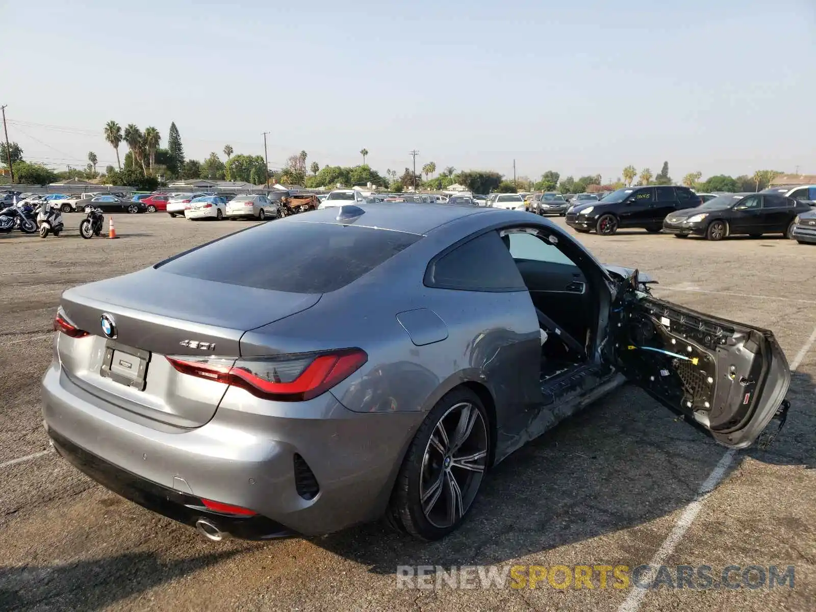 4 Photograph of a damaged car WBA53AP03MCG05482 BMW 4 SERIES 2021