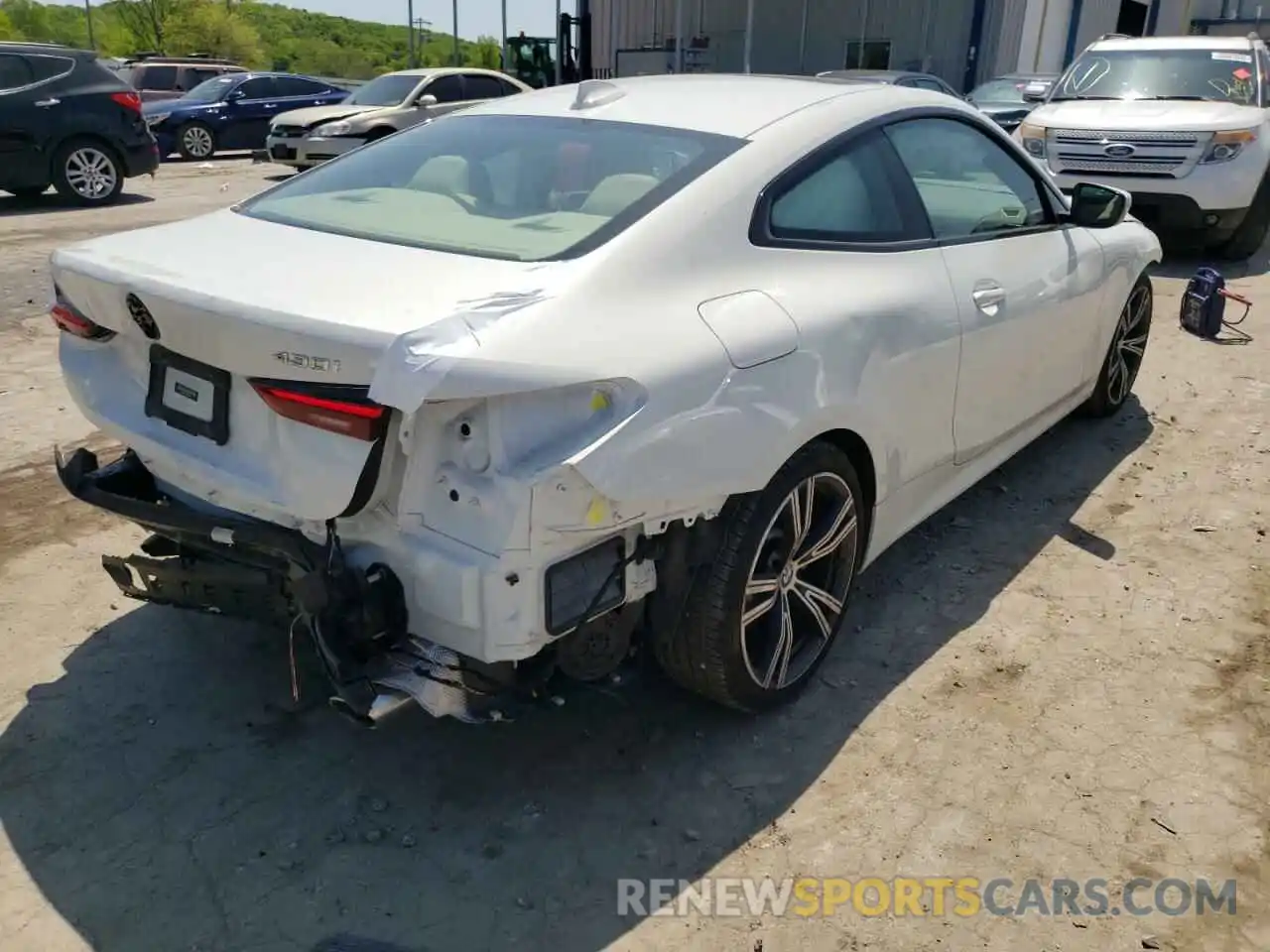 4 Photograph of a damaged car WBA53AP07MCG66012 BMW 4 SERIES 2021