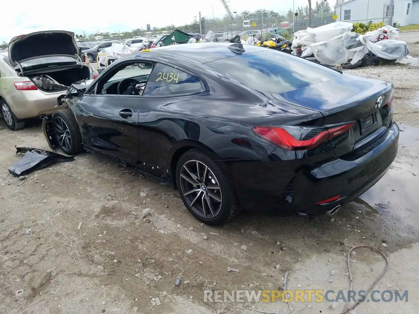 3 Photograph of a damaged car WBA53AP09MCG84382 BMW 4 SERIES 2021