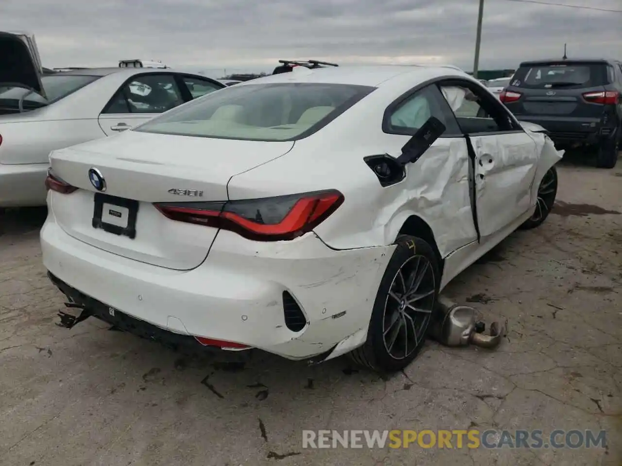 4 Photograph of a damaged car WBA53AP0XMCF69404 BMW 4 SERIES 2021