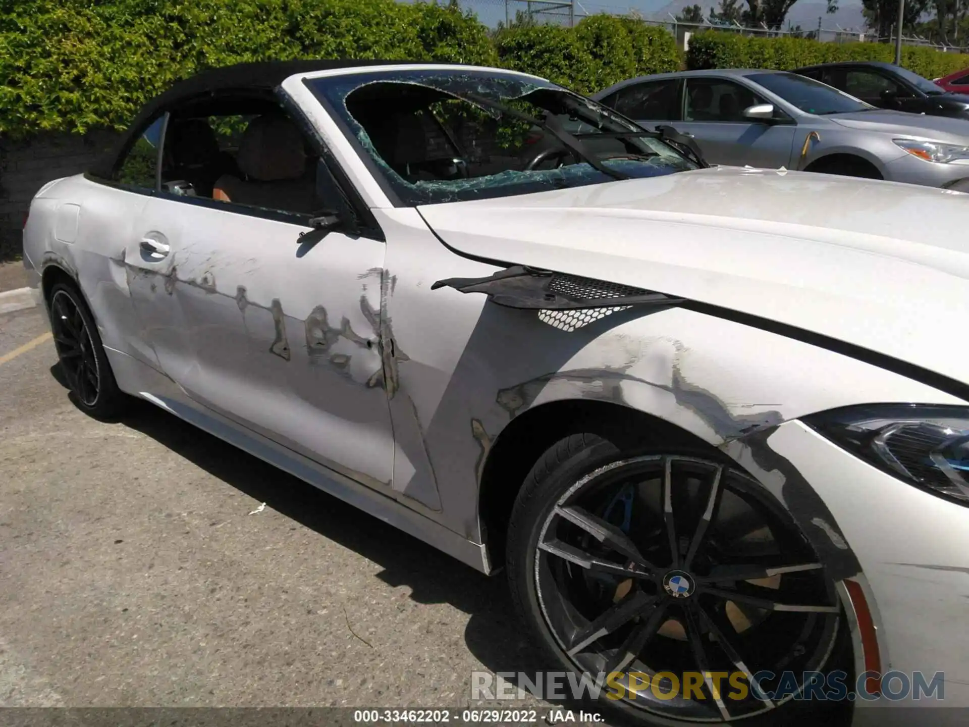 6 Photograph of a damaged car WBA53AT0XMCH46314 BMW 4 SERIES 2021