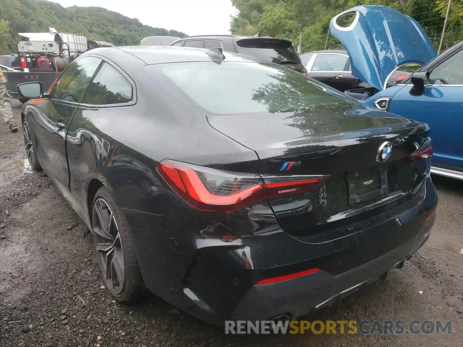 3 Photograph of a damaged car WBA73AP04MCG52254 BMW 4 SERIES 2021