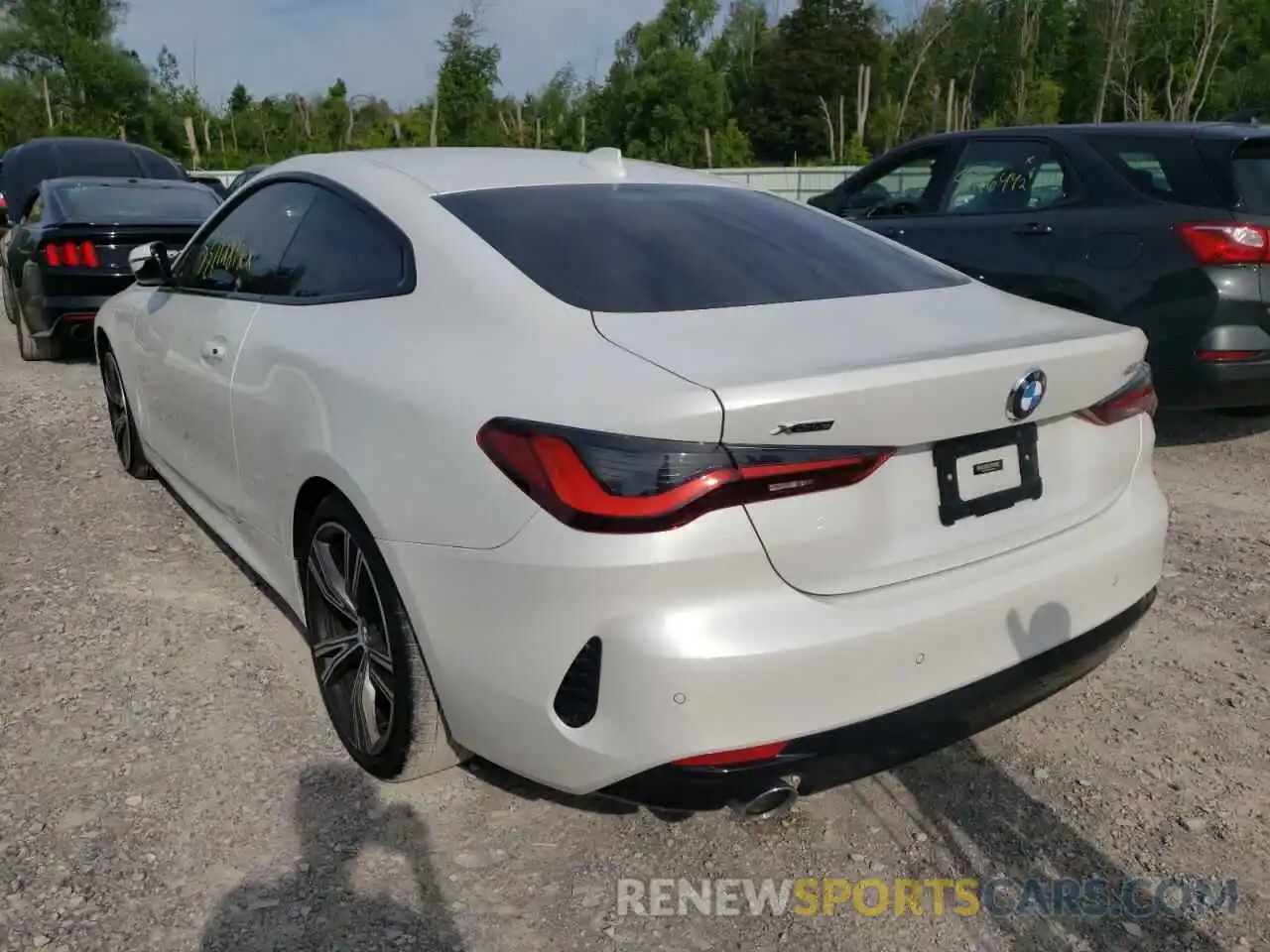 3 Photograph of a damaged car WBA73AP09MCG02885 BMW 4 SERIES 2021