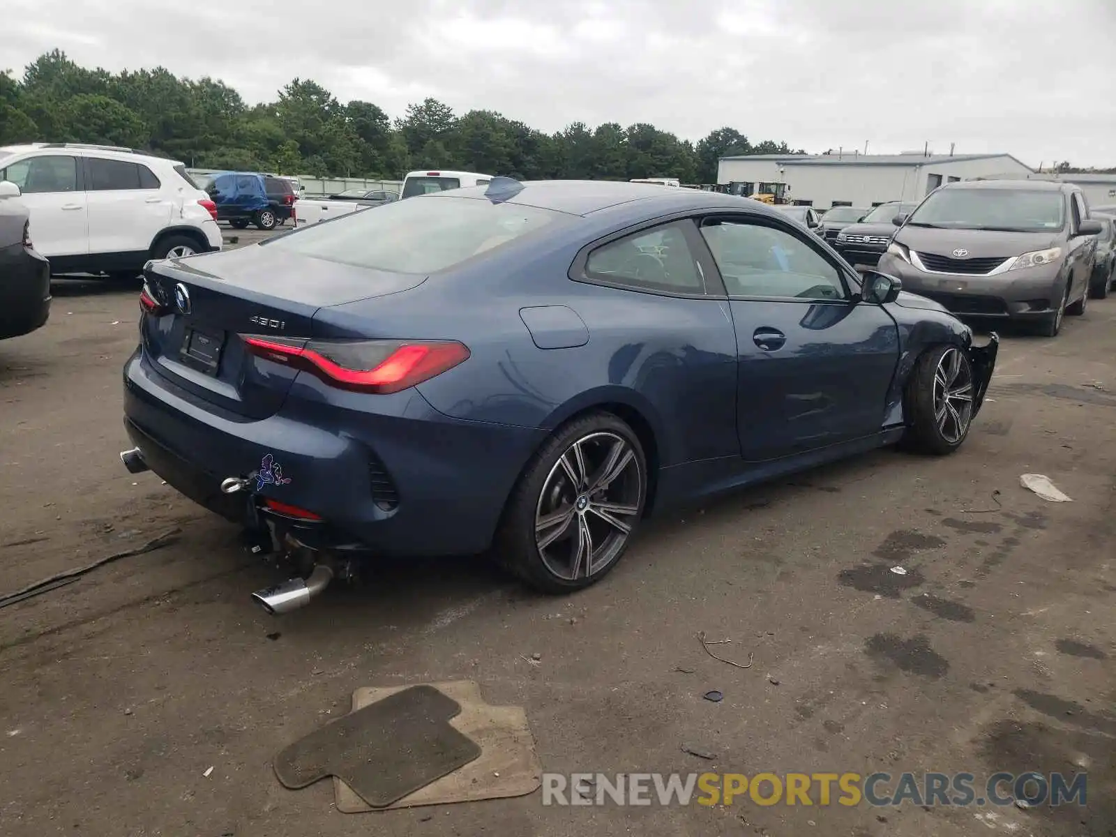 4 Photograph of a damaged car WBA73AP09MCG09450 BMW 4 SERIES 2021