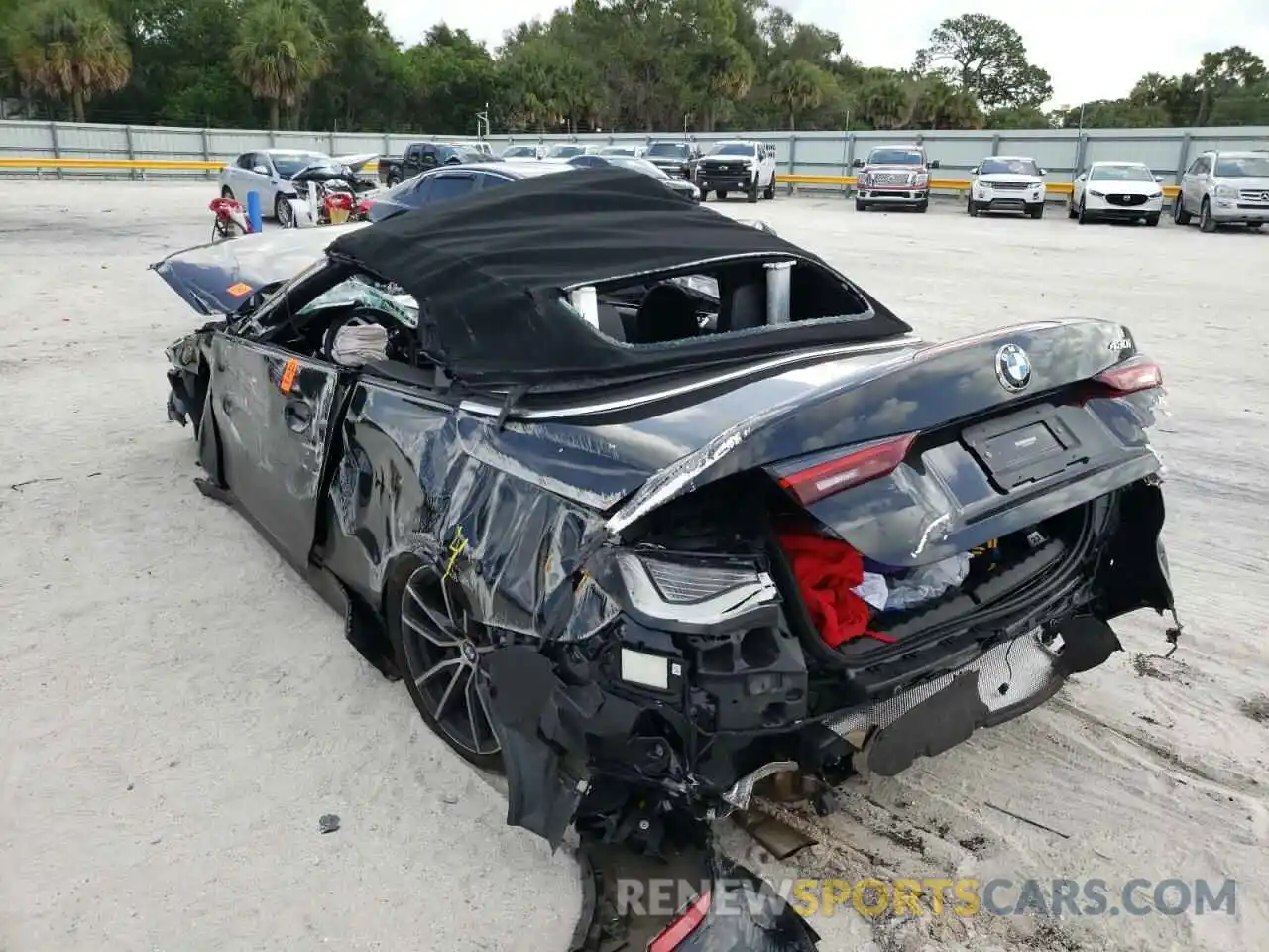 3 Photograph of a damaged car WBA23AT08NCJ04367 BMW 4 SERIES 2022