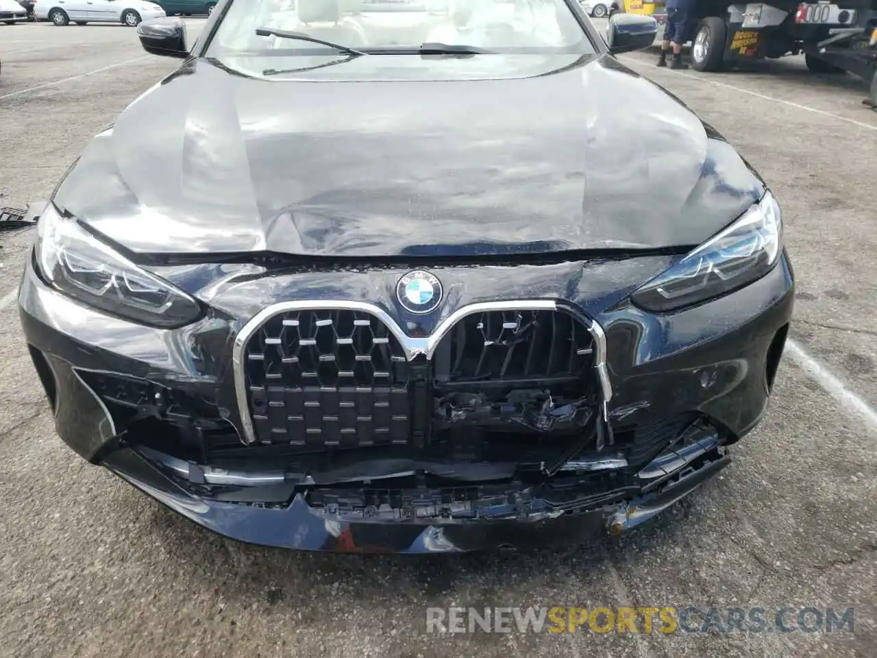 9 Photograph of a damaged car WBA43AT08NCJ02255 BMW 4 SERIES 2022