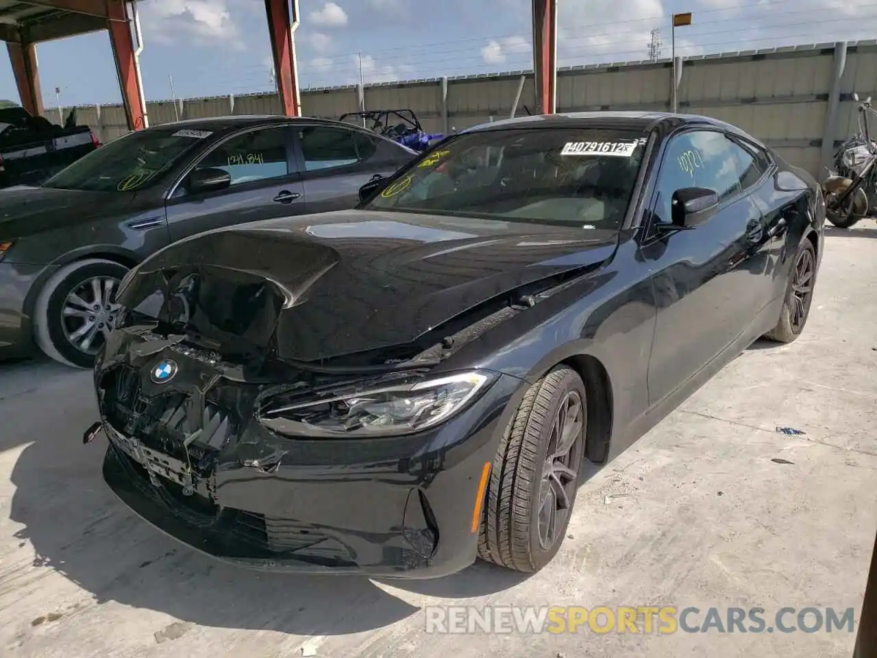 2 Photograph of a damaged car WBA53AP02NCH88424 BMW 4 SERIES 2022